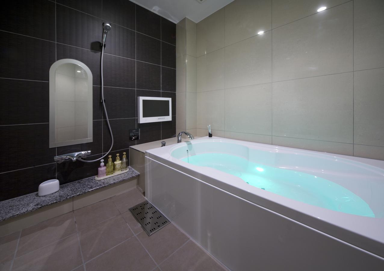 Jewel Hotel Luxury Modern (Adults Only) Miyoshi  Dış mekan fotoğraf